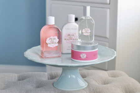 Crabtree-&-Evelyn-Pear-and-Pink-Magnolia